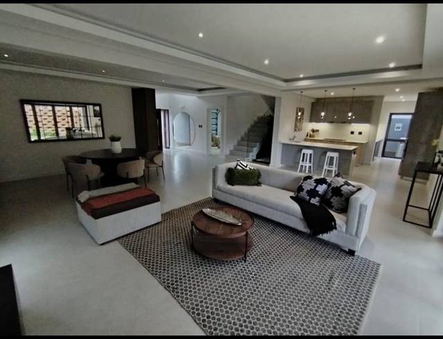4 BEDROOM TOWNHOUSE FOR SALE IN IZINGA